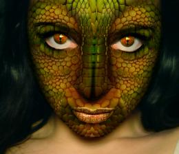 Reptiliwoman